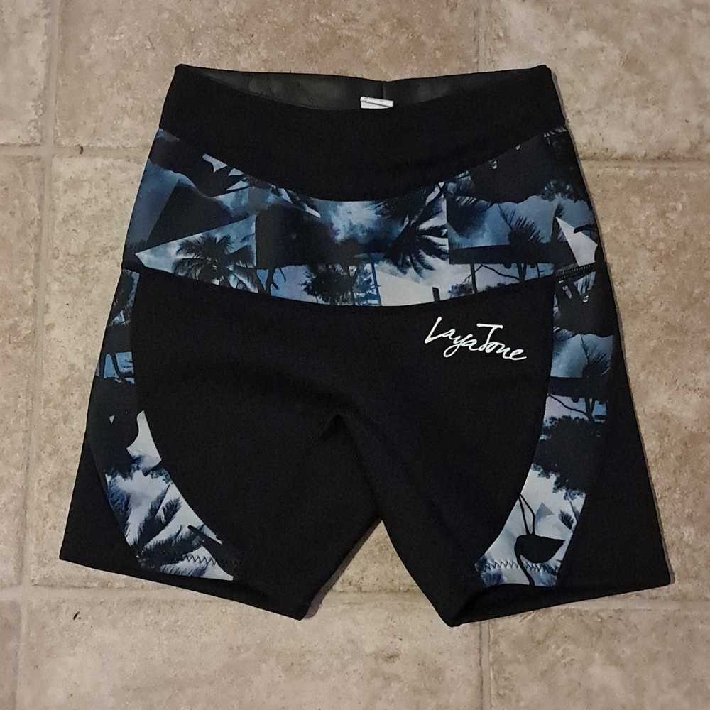 LayaTone Wetsuit Shorts for Men Women 2mm Neoprene Shorts Wetsuit Shorts